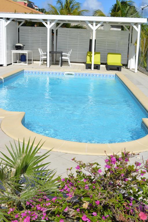 Villa Amethyste Avec Grande Piscine Privee, Jardin Clos, Parking Prive Le Robert Luaran gambar